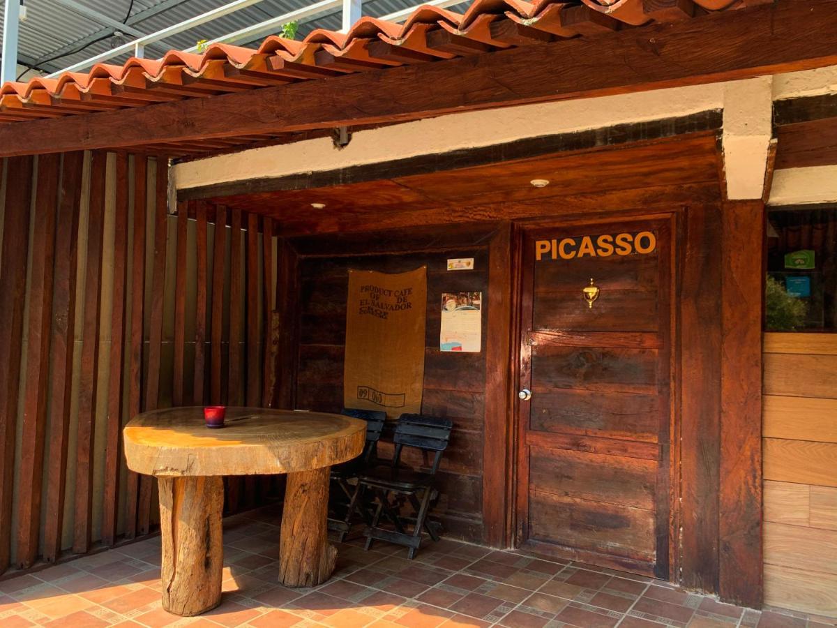 Villa Napoli Σάντα Άνα Εξωτερικό φωτογραφία